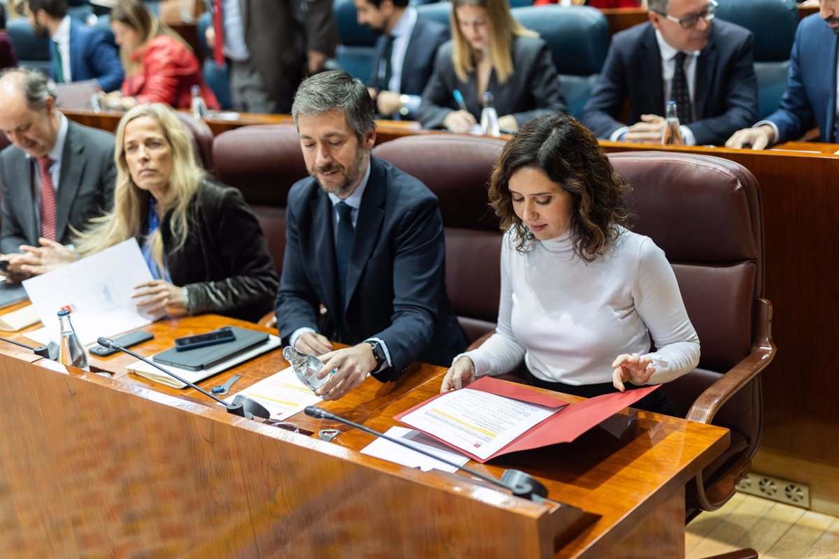 La Comunidad se querella de nuevo contra Podemos por  insultar y vejar  a Ayuso y sanitarios en pandemia