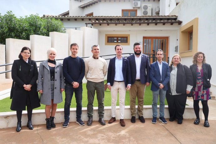 El presidente del Consell de Mallorca, Llorenç Galmés, en su visita este miércoles a Aspace.