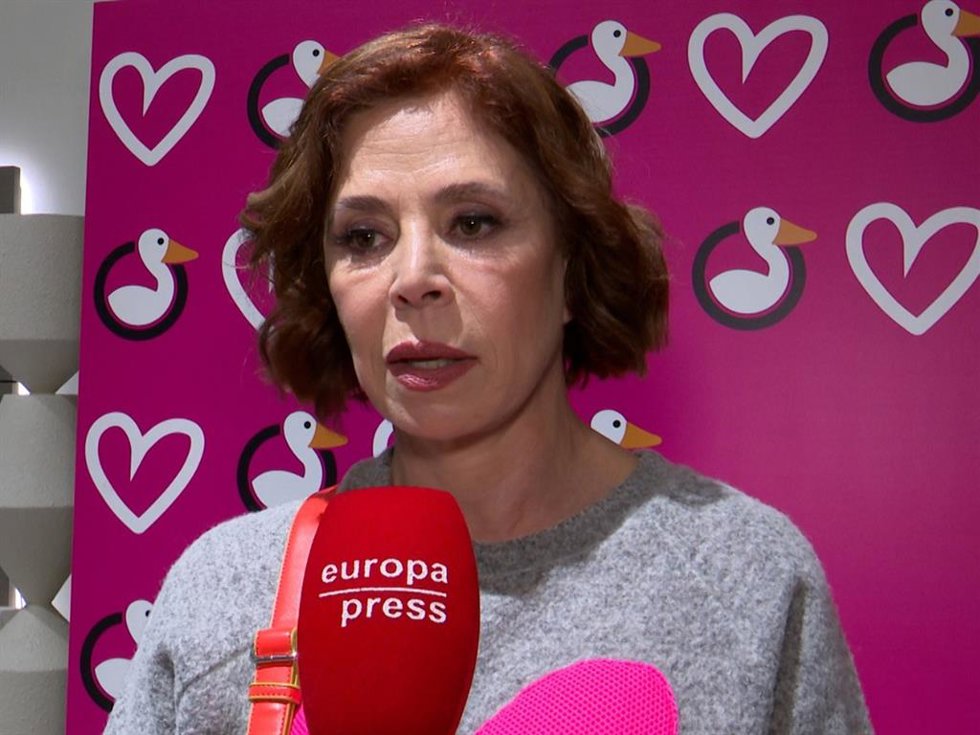 Agatha Ruiz de la Prada presenta la colección textil que ha diseñado para La Oca