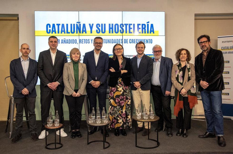 Albert Planas, Roger Pallarols, Cristina Massot, Bertrand Mothe, Marta Angerri, Yuri Schevchenko, Mxim López, Maria Abellanet y scar Manresa