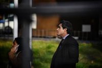 El juez del 'caso Begoña Gómez' rechaza levantar la imputación al directivo del IE Juan José Güemes