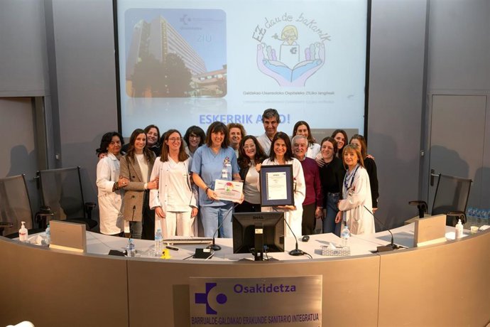 Equipo de humanización de la UCI del Hospital de Galdakao-Usansolo de Osakidetza.