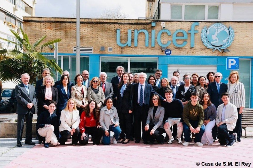 Jóvenes de UNICEF piden en un encuentro con la Reina mayor inversión en salud mental y programas de prevención
