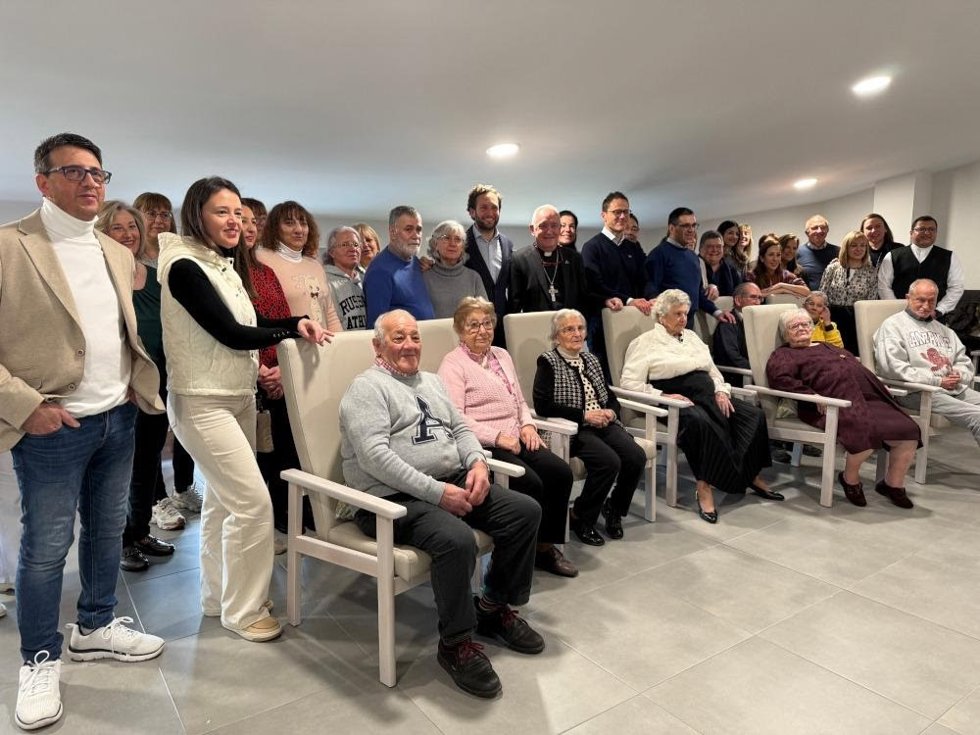 La Diputación de Huesca refuerza su compromiso con los mayores y colabora en las mejoras de "El Pisico" de Cáritas