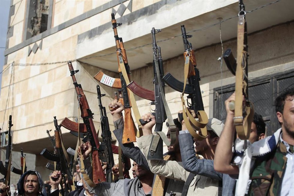 Partidarios de los rebeldes hutíes de Yemen en la capital, Saná