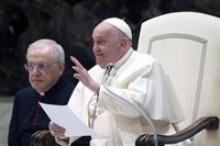 El Papa ya no necesita ventilación mecánica no invasiva y se confirma su mejoría