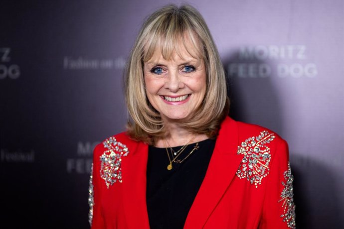 La mítica model dels 60 Twiggy arriba a l'obertura del 9 festival Moritz Feed Dog el Festival de Cinema de Moda de Barcelona, a 19 de març de 2025, a Barcelona, Catalunya (Espanya). Durant la novena edició de Moritz Feed Dog, celebrada del 19 al 23 