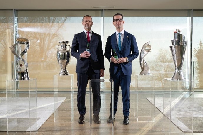 Aleksander Čeferin and Jacob Aarup-Anderson stand side-by-side as Carlsberg announces a new partnership deal with UEFA to become the Official Beer of UEFA National Team Football.