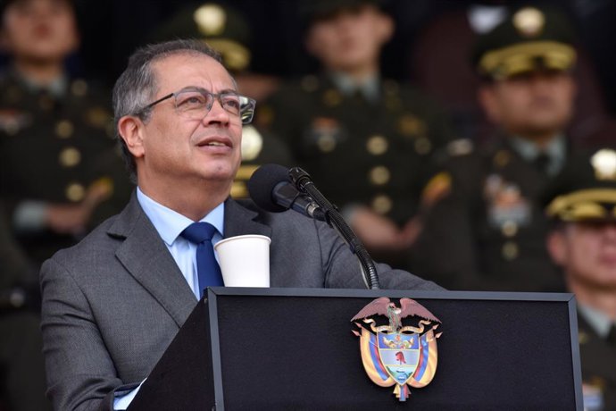 Archivo - Arquivo - 31 de maio de 2024, Bogotá, Cundinamarca, Colmbia: O presidente colombiano Gustavo Petro participa da cerimnia de promoo de cadetes da polícia na Academia de Polícia General Santander em Bogotá, Colmbia, em 31 de maio de 2024.
