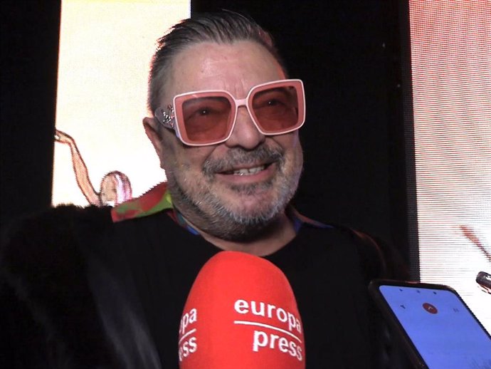 Antonio Canales reaparece en los premios 'Alegría de vivir'