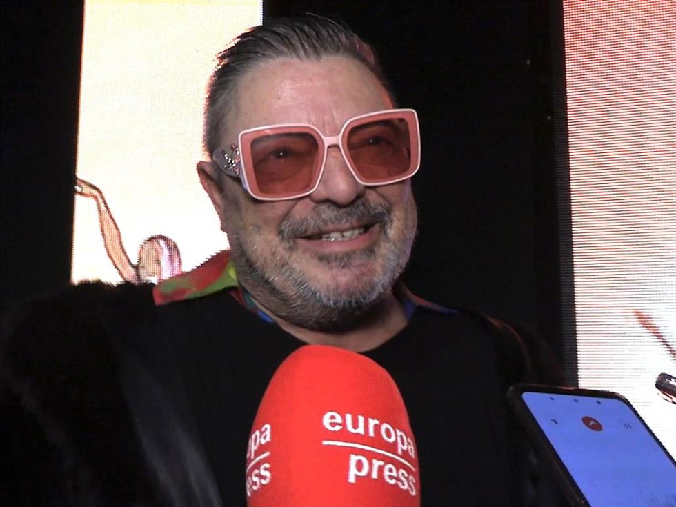 Antonio Canales reaparece en los premios 'Alegría de vivir'