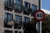 Viviendas 'okupadas' en venta en España: en qué ciudades hay más y qué supone para el mercado