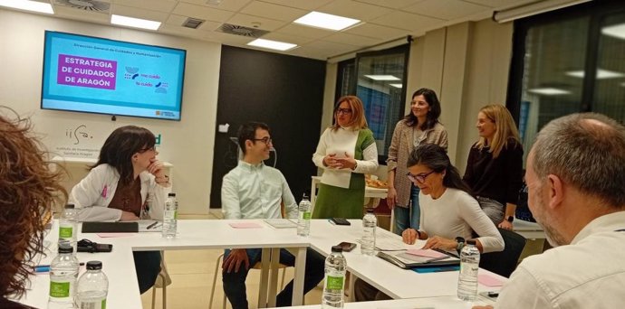 Primera reunión de la fase de diseño del grupo de trabajo de la Estrategia de Cuidados