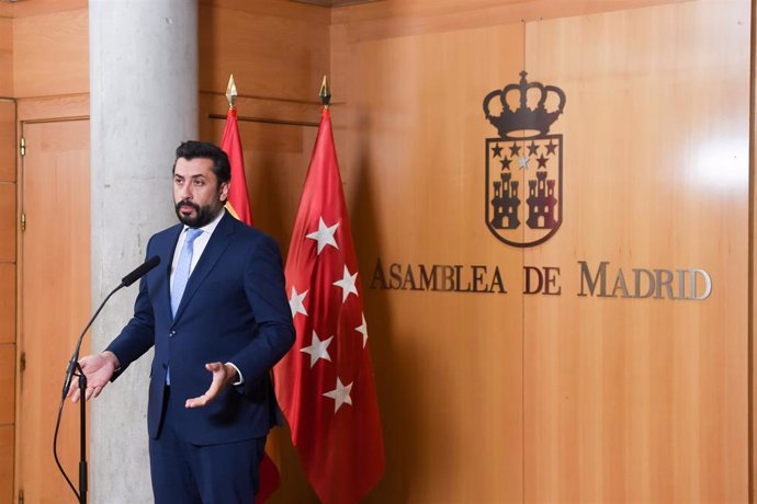 El portavoz del PP en la Asamblea de Madrid, Carlos Díaz-Pache, durante un pleno en la Asamblea de Madrid, a 20 de marzo de 2025, en Madrid (España).