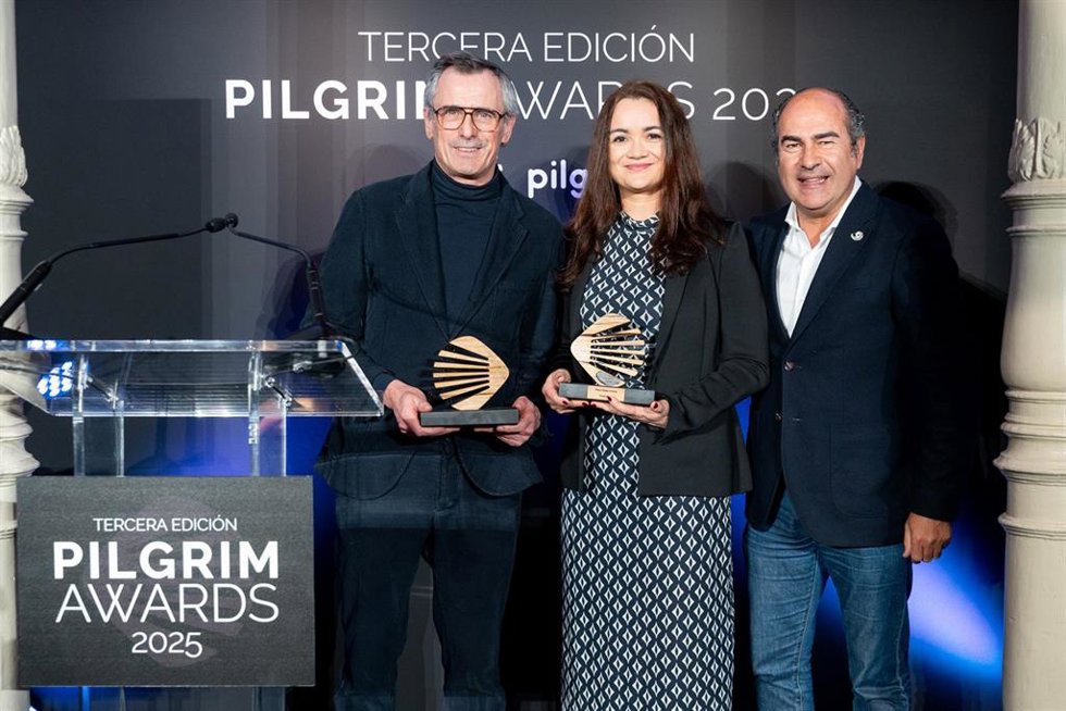 Paradores recibe el premio Pilgrim 2025 a la Mejor Cadena Hotelera del Camino de Santiago