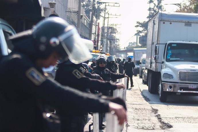 Archivo - Policías mexicanos, en una imagen de archivo.