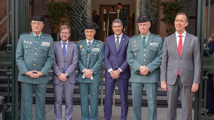 El Delegado Del Gobierno En Andalucía, Pedro Fernández, Y El General De División Jefe De La Agrupación De Tráfico, Tomás García Gazapo, Han Presido La Toma De Posesión Del Coronel Pedro Herrera Gómez Como Jefe Del Sector De Tráfico De La Guardia Civil.