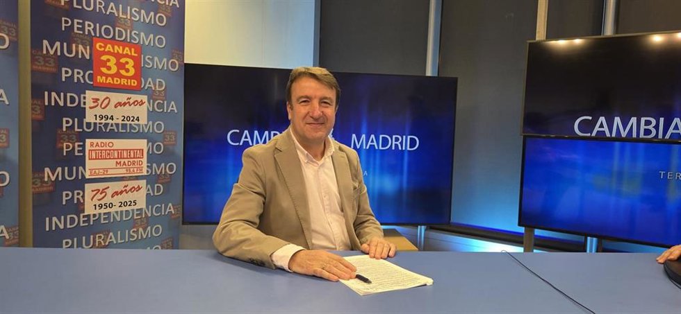 El alcalde de Tres Cantos, Jesús Moreno, en Canal 33 TV.