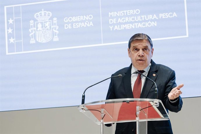 El ministro de Agricultura, Pesca y Alimentación, Luis Planas,  