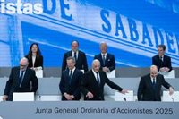 Oliu (Sabadell): La OPA tiene riesgos "más importantes" que seguir como banco independiente