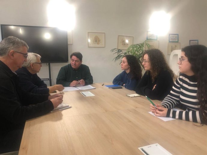 Tres estudiants de màster la UV realitzaran un estudi sobre els comerços i negocis en els pobles afectats per la dana