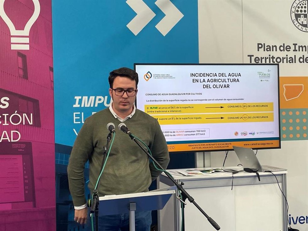 Ricardo Martín interviene en la presentación del 'Manifiesto por un reparto social y territorialmente justo del agua en el Guadalquivir'.