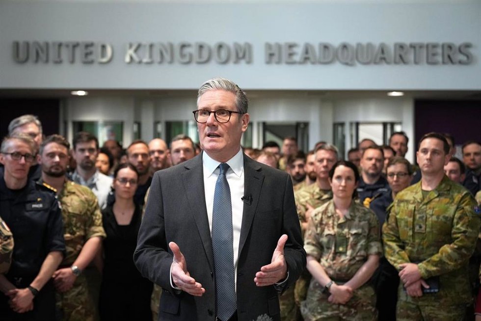 El primer ministro de Reino Unido, Keir Starmer, durante una visita a una base militar 