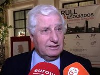 El duque de Alba reacciona a la boda de su hermano Cayetano y Bárbara Mirjan: "A ver si le endereza"