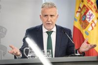 Torres defiende al alcalde de Fuenlabrada tras acusar a Ayuso de querer llevar a todos los menores migrantes a su pueblo