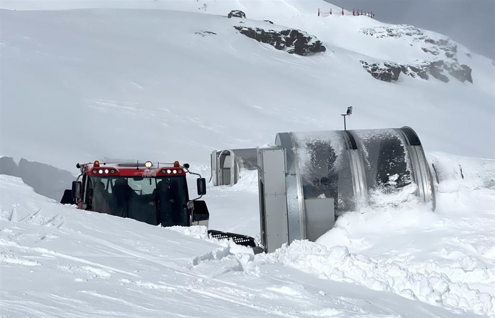 Imagen de acumulación de nieve en la estación de esquí de Sierra Nevada.
