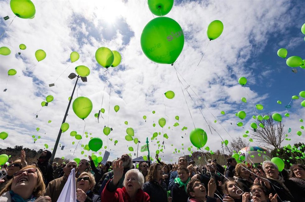 Archivo - Suelta de globos en la concentración Sí a la Vida