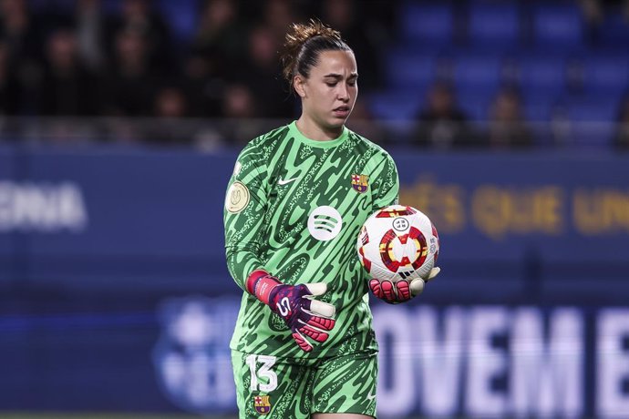 Cata Coll of FC Barcelona looks on during the Spanish Cup, Copa de la Reina, Semi Final Second leg football match played between FC Barcelona and Real Madrid CF at Johan Cruyff Stadium on March 12, 2025 in Barcelona, Spain.