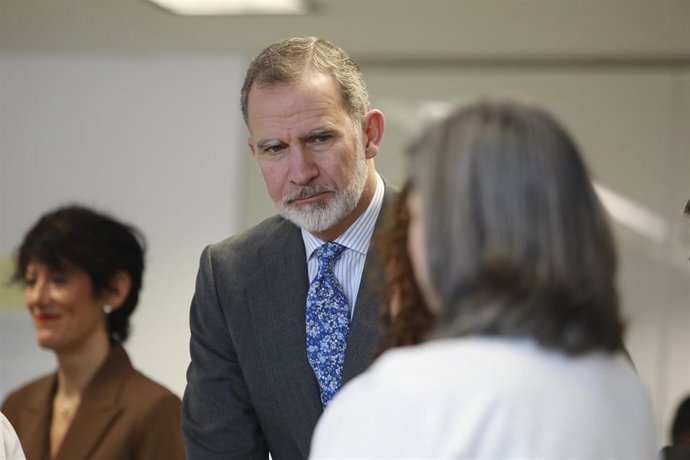 Archivo - El Rey Felipe VI durante su visita al Hospital Nacional de Parapléjicos, a 12 de febrero de 2025, en Toledo, Castilla-La Mancha (España). Los Reyes han visitado el hospital con ocasión de la celebración de su 50 aniversario, que fue inaugurado e