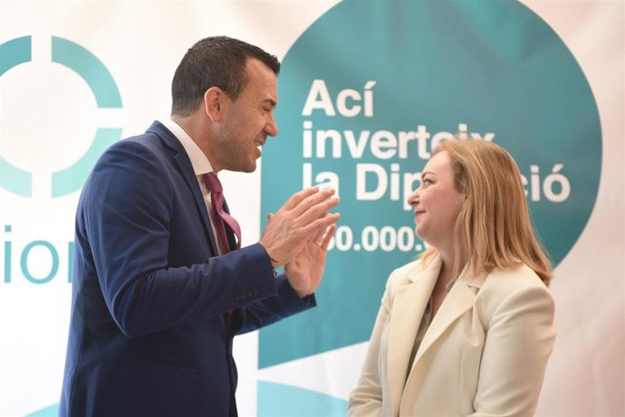 El presidente de la Diputació de València, Vicent Mompó, y la vicepresidenta primera, Natàlia Enguix