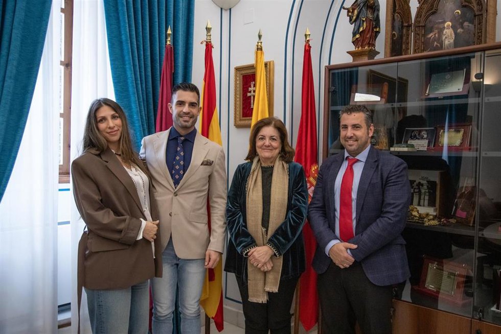 Fotografía sobre la incorporación a la UCAM de un nuevo embajador: José Francisco Trigueros, más conocido en redes sociales como '@elmaridodelarubia'