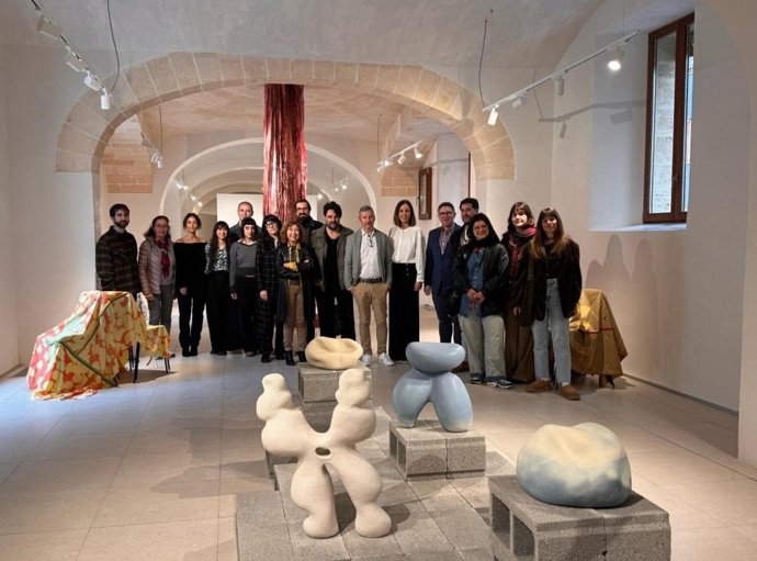 Presentación de la exposición 'Noves presències. Dins i més enllà del marc'.