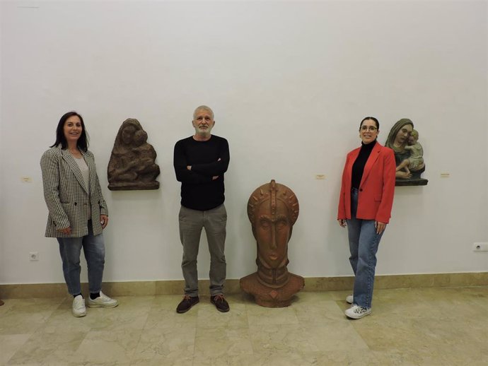 Inauguración de la exposición 'De piedra' de Javier Fernández.