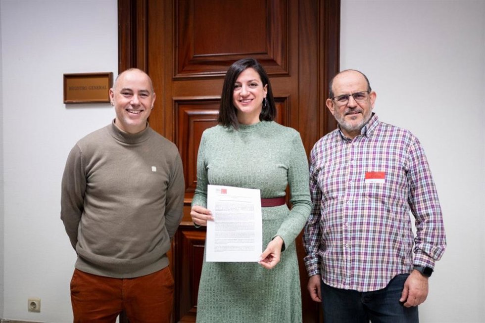Presentación de una pregunta en el Congreso de los Diputados sobre el macrovertedero de Almonacid del Marquesado.