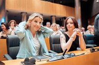 Díaz agradece a Duval el "camino compartido" y está segura de que seguirán trabajando juntas por un país mejor