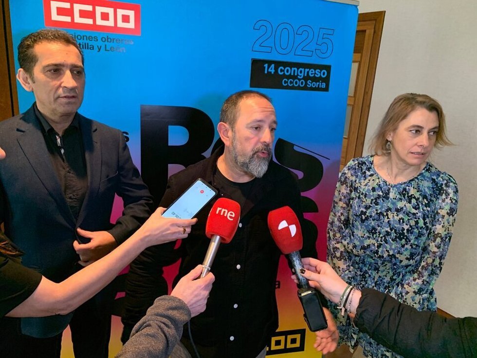 Vicente Andrés (I), Javier Moreno y María Enciso.