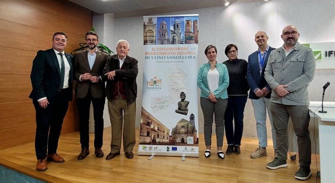 La delegada territorial, Soledad Aranda, en la presentación del proyecto de cooperación 'El esplendor del Renacimiento español: Destino Vandelvira'.