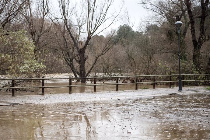 Archivo - Imatge d'arxiu d'una zona afectada per un desbordament del riu Ter