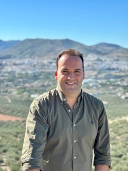 Archivo - El alcalde de Priego de Córdoba  y presidente de la Mancomunidad de Municipios de la Subbética, Juanra Valdivia.