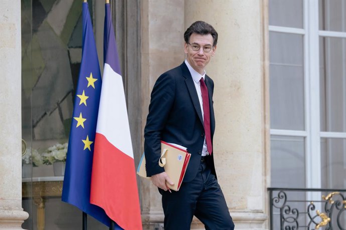 Archivo - Arquivo - 5 de fevereiro de 2025, Paris, França, França: Reunião semanal do gabinete no palácio do Eliseu - Ministro francês da Educação Superior e Pesquisa Philippe Baptiste POLITIQUE, CONSEIL DES MINISTRES.