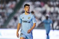 El Burgos gana al Almería y se le acerca como perseguidor del 'playoff'