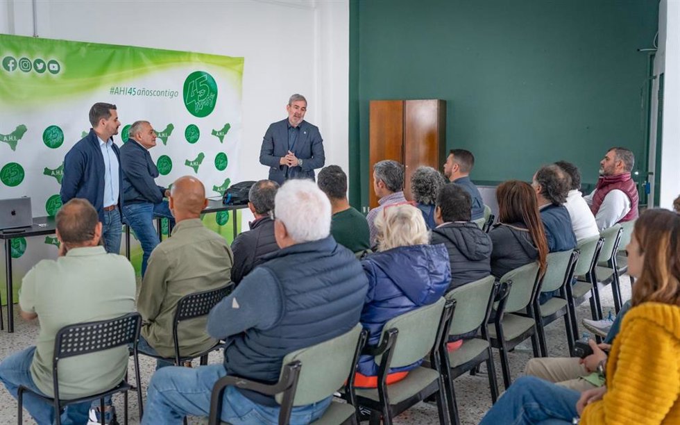 Coalición Canaria y AHI celebran la "síntonía" de las formaciones de cara al Congreso nacionalista de abril