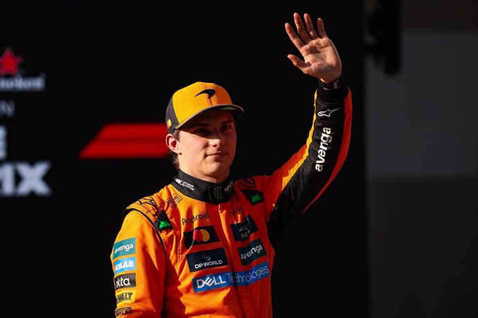 PIASTRI Oscar (aus), McLaren F1 Team MCL39, retrato durante o Formula 1 Heineken Chinese Grand Prix 2025, 2ª etapa do Campeonato Mundial de Fórmula 1 da FIA de 2025, de 21 a 23 de março de 2025, no Circuito Internacional de Xangai, em Xangai, China - Foto