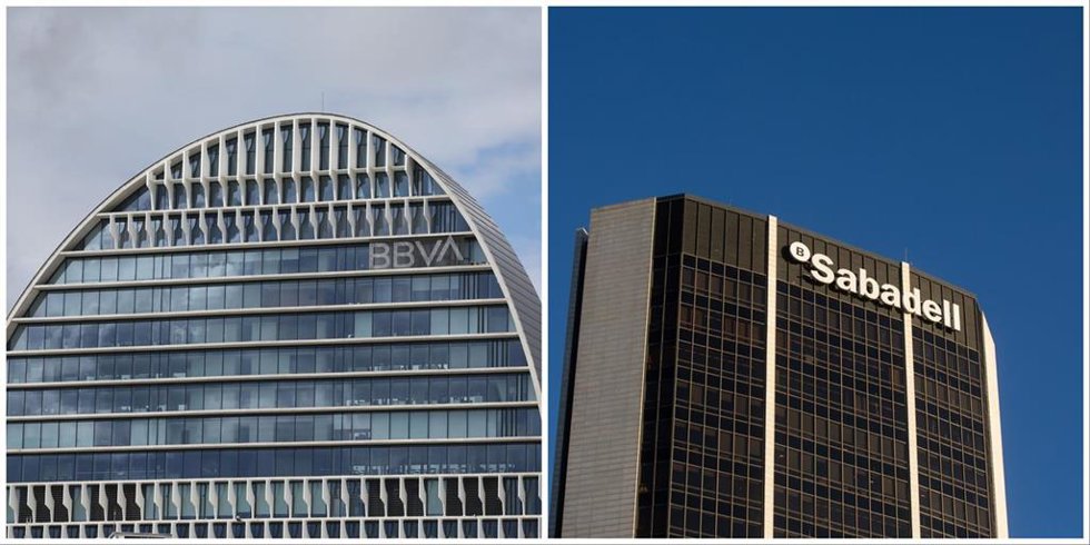 Archivo - Sedes de BBVA y Sabadell