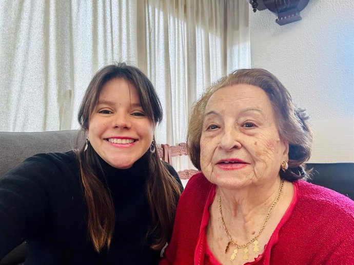 Eliana y María del Carmen, integrantes del programa de convivencia de la US.