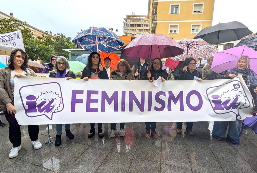 IU Málaga reivindica "más feminismo" como alternativa para "transformar la realidad que afecta a las mujeres".